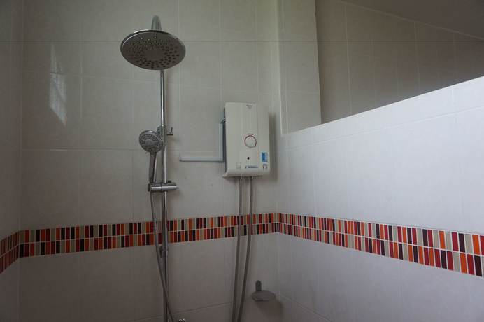 Imagen de la habitación del Hotel A Nice Resort and Villa. Foto 15