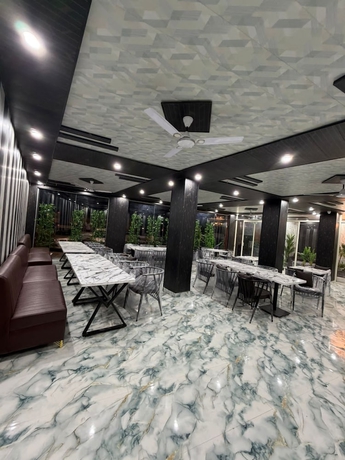 Imagen del bar/restaurante del Hotel A ONE STAY HOME. Foto 2