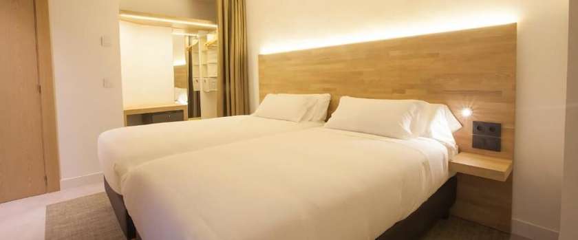 Imagen de la habitación del Hotel A Pamplona. Foto 3
