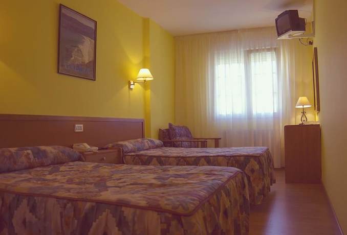 Imagen de la habitación del Hotel A Pedra, Carino. Foto 8