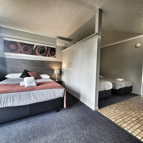 Imagen de la habitación del Hotel A Raceview Motor Inn. Foto 26