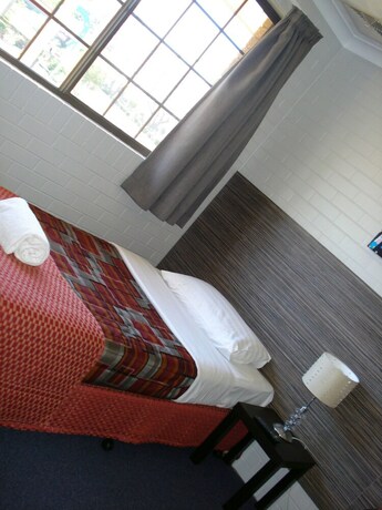 Imagen de la habitación del Hotel A Raceview Motor Inn. Foto 30