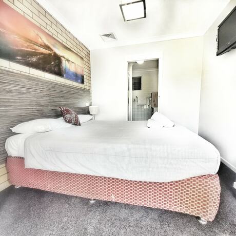 Imagen de la habitación del Hotel A Raceview Motor Inn. Foto 35