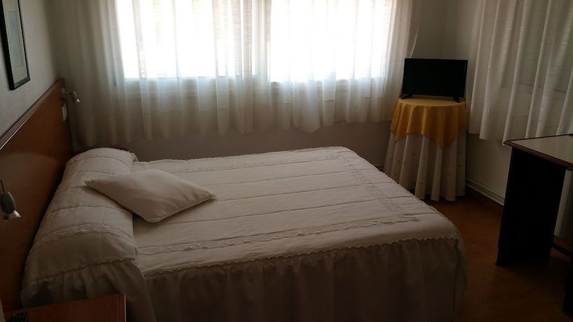 Imagen de la habitación del Hotel A Roda. Foto 9