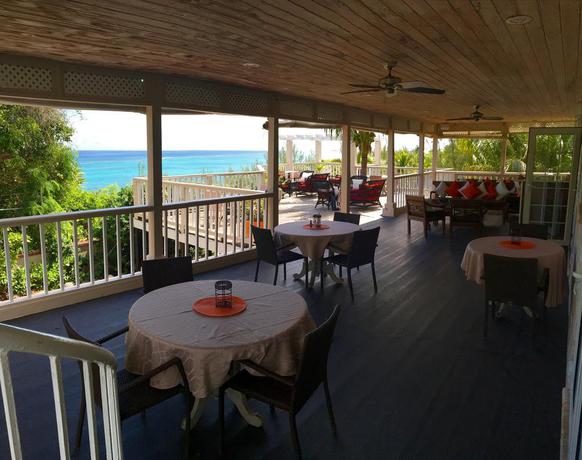 Imagen del bar/restaurante del Hotel A Stone's Throw Away. Foto 2