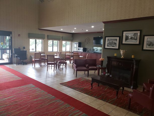 Imagen del bar/restaurante del Hotel A Victory Suites Warren. Foto 4