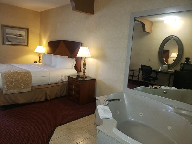 Imagen de la habitación del Hotel A Victory Suites Warren. Foto 6