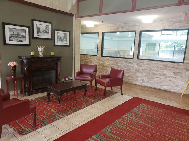 Imagen de los interiores del Hotel A Victory Suites Warren. Foto 11