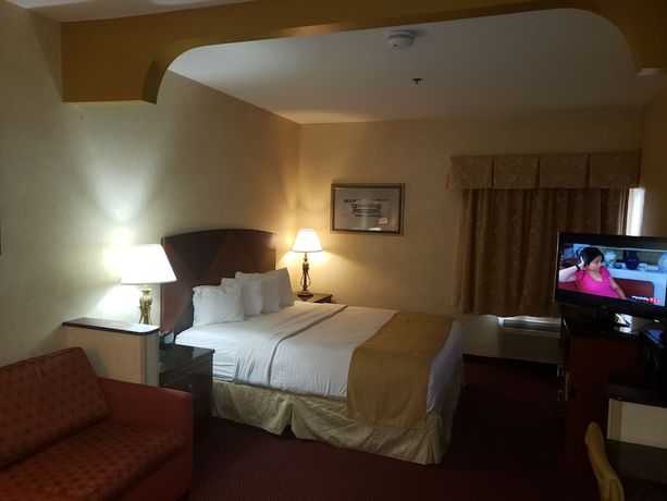 Imagen de la habitación del Hotel A Victory Suites Warren. Foto 8