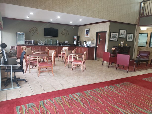 Imagen del bar/restaurante del Hotel A Victory Suites Warren. Foto 5
