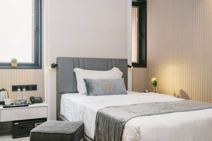 Imagen de la habitación del Hotel A and R Boutique Hotel. Foto 13