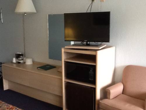 Imagen de la habitación del Hotel A1 Choice Inn. Foto 6