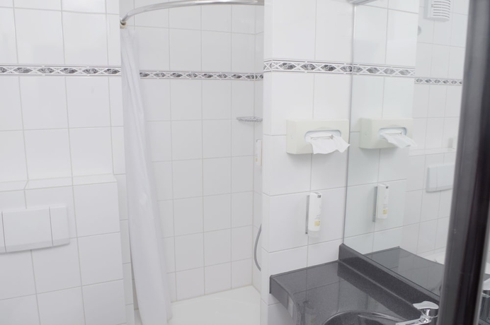 Imagen de la habitación del Hotel A1 Grauholz. Foto 15