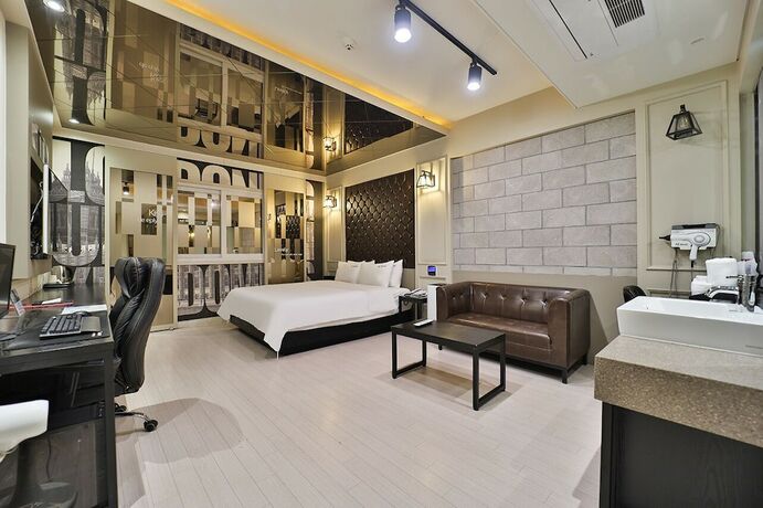 Imagen de la habitación del Hotel A1 Jukdo. Foto 11