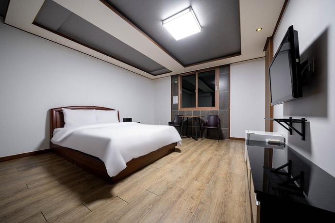 Imagen de la habitación del Hotel A1, Mokpo. Foto 8
