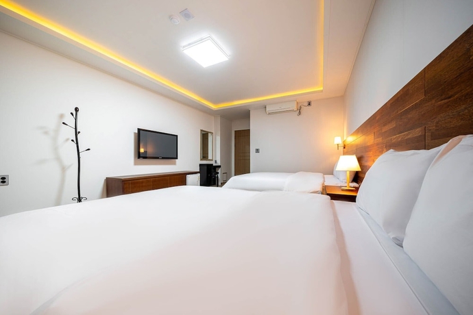 Imagen de la habitación del Hotel A1, Mokpo. Foto 13