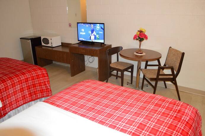 Imagen de la habitación del Hotel A1 Motel. Foto 9
