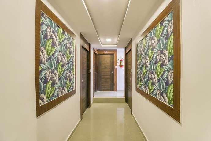 Imagen de los interiores del Hotel A1, Navrangpura. Foto 6