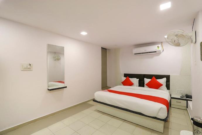 Imagen de la habitación del Hotel A1, Navrangpura. Foto 3