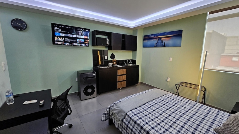 Imagen de la habitación del Hotel A15 Full Suite MiniDept at Plaza Acequia. Foto 9