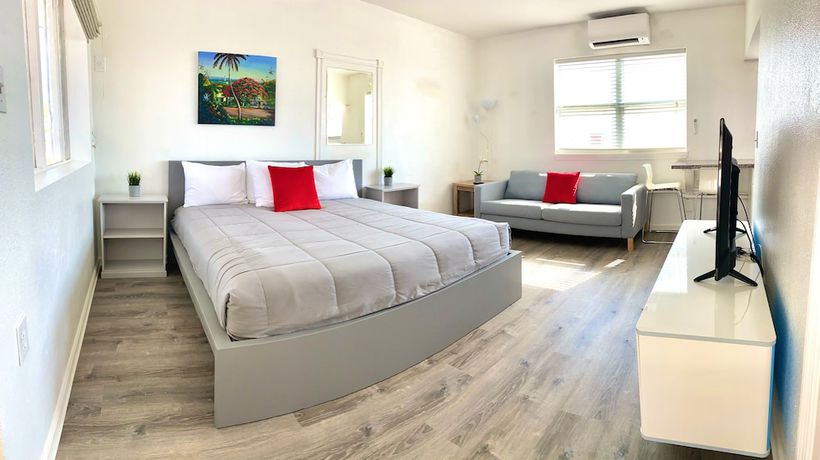 Imagen de la habitación del Hotel A1A Ocean Club. Foto 6