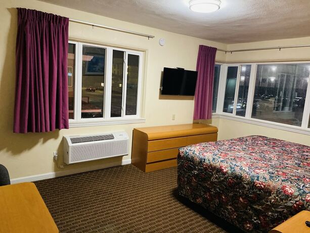 Imagen de la habitación del Hotel A1A Super Inn. Foto 16