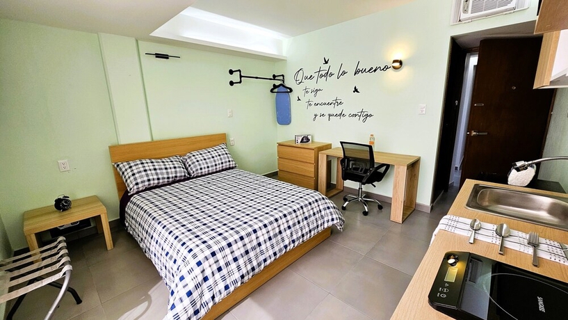 Imagen de la habitación del Hotel A24 SUPER SUITE PREMIUM AT PLAZA ACEQUIA. Foto 4