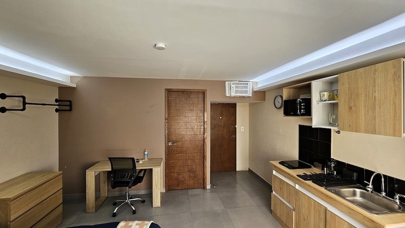 Imagen de la habitación del Hotel A25 Full Suite MiniDept at Plaza Acequia. Foto 9