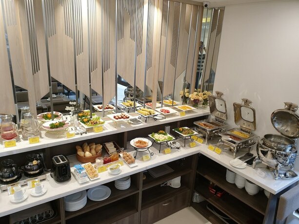 Imagen del bar/restaurante del Hotel A25 - Hoang Dao Thuy. Foto 14