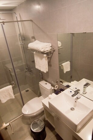 Imagen de la habitación del Hotel A25 - Hoang Dao Thuy. Foto 36