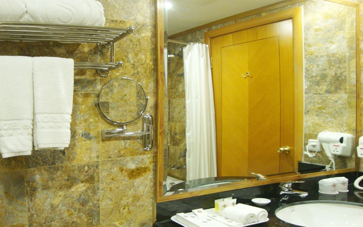 Imagen de la habitación del Hotel A25 Luxury. Foto 10