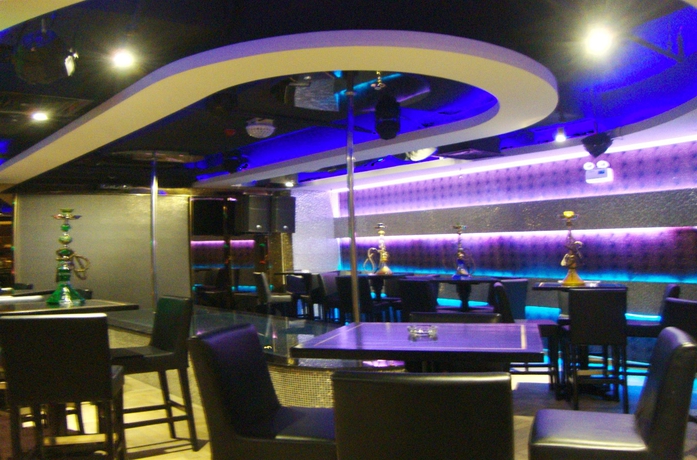 Imagen de los interiores del Hotel A25 Luxury. Foto 15