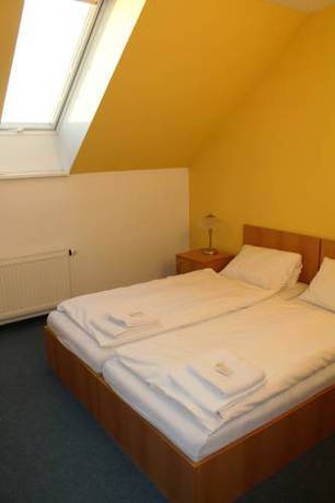 Imagen de la habitación del Hotel A3. Foto 2