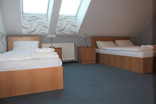 Imagen de la habitación del Hotel A3. Foto 6