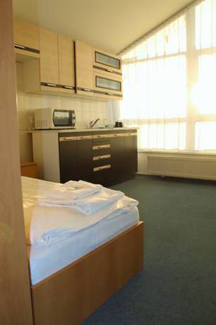 Imagen de la habitación del Hotel A3. Foto 14