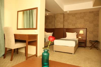 Imagen de la habitación del Hotel A5. Foto 5