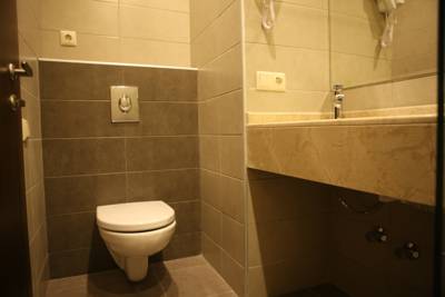 Imagen de los interiores del Hotel A5. Foto 7