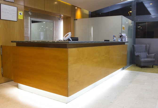 Imagen de los interiores del Hotel AA Viladomat by Silken. Foto 13