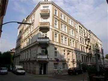 Imagen de los exteriores del Hotel AACHENER HOF. Foto 7