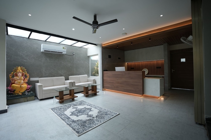 Imagen de los interiores del Hotel AANGAN INN. Foto 12