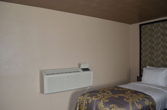 Imagen de la habitación del Hotel AArya By Niagara Fashion Outlets. Foto 3