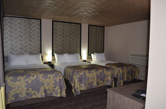 Imagen de la habitación del Hotel AArya By Niagara Fashion Outlets. Foto 8