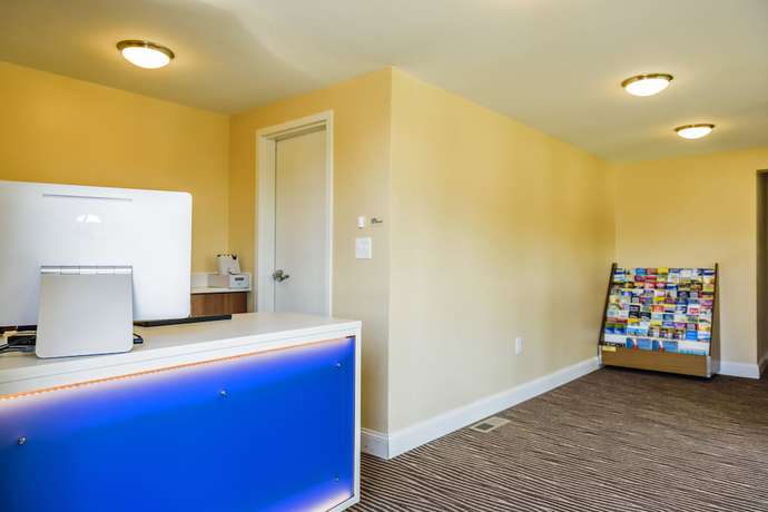 Imagen de los interiores del Hotel AArya By Niagara Fashion Outlets. Foto 19