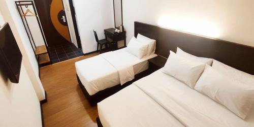 Imagen de la habitación del Hotel ABA. Foto 14