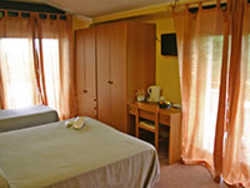 Imagen de la habitación del Hotel ABACUS, Sirmione. Foto 4