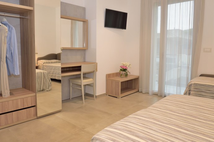 Imagen de la habitación del Hotel ABC, Cervia. Foto 7