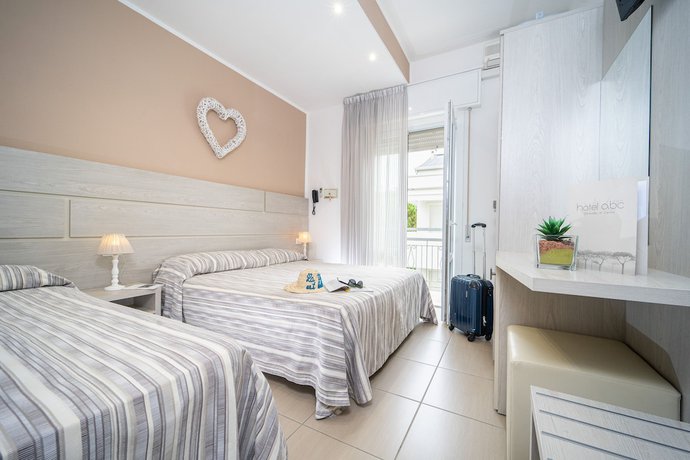 Imagen de la habitación del Hotel ABC, Cervia. Foto 8