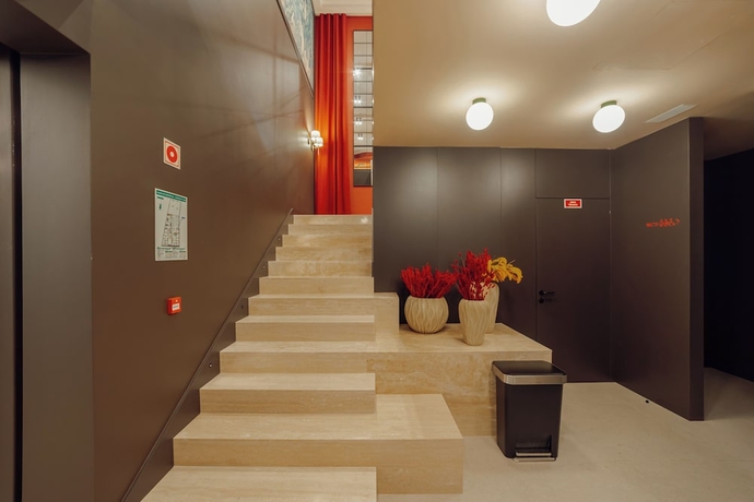 Imagen de los interiores del Hotel ABC Porto - Campanh&atilde;. Foto 16