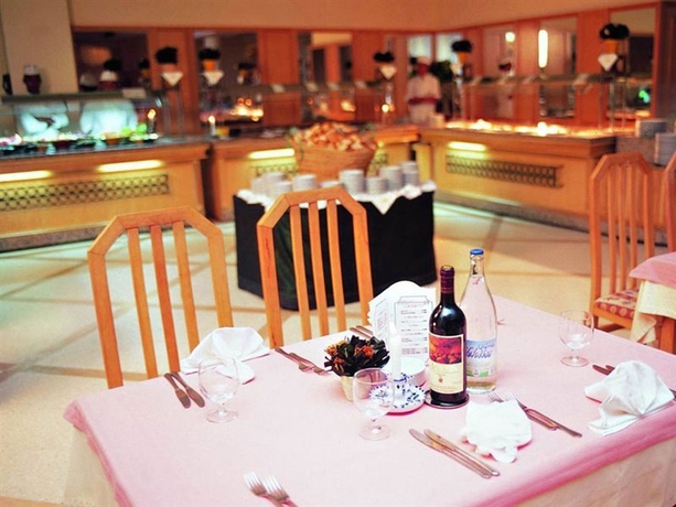 Imagen general del Hotel ABIR. Foto 6