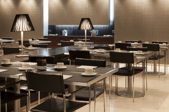 Imagen del bar/restaurante del Hotel AC Badajoz by Marriott. Foto 4